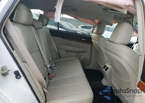 2014 Subaru Outback 2.5I Limited z USA, uszkodzony, nr VIN 4S4BRBMC1E3223714